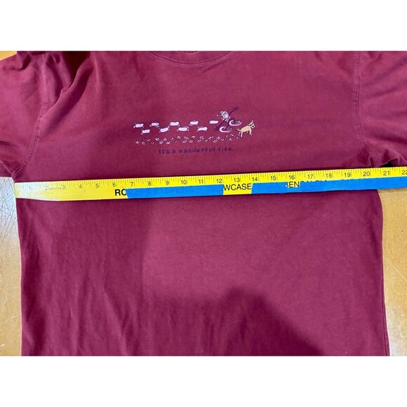 LIFE IS GOOD Red Long Sleeve Tee Christmas Xmas It’s A Wonderful Life Medium Dog - Picture 7 of 10